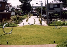 月の公園（吉川市）.jpg